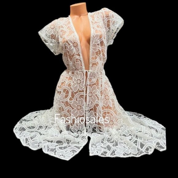 Victoria’s Secret embroidered lace high-low Kimono - Picture 13 of 13